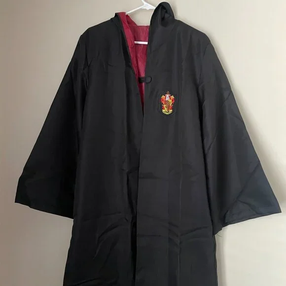 Harry Potter Gryffindor Robe - Picture 1 of 8
